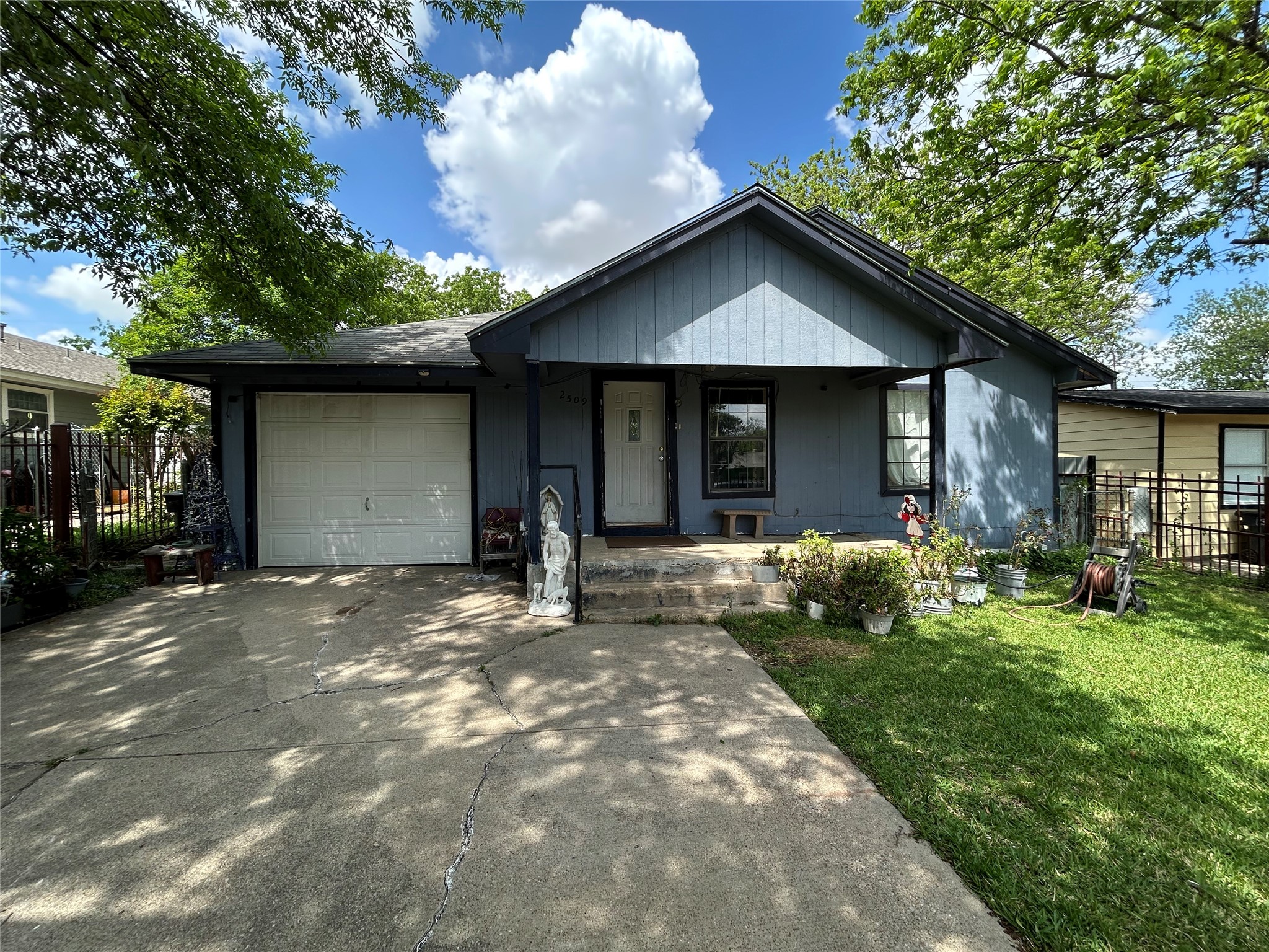 2509 Irion Avenue Fort Worth TX 76106
