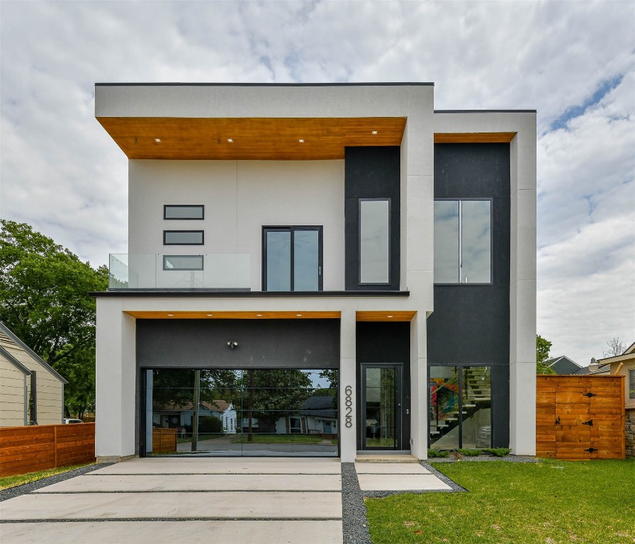 6828 Lockheed Avenue Dallas TX 75209