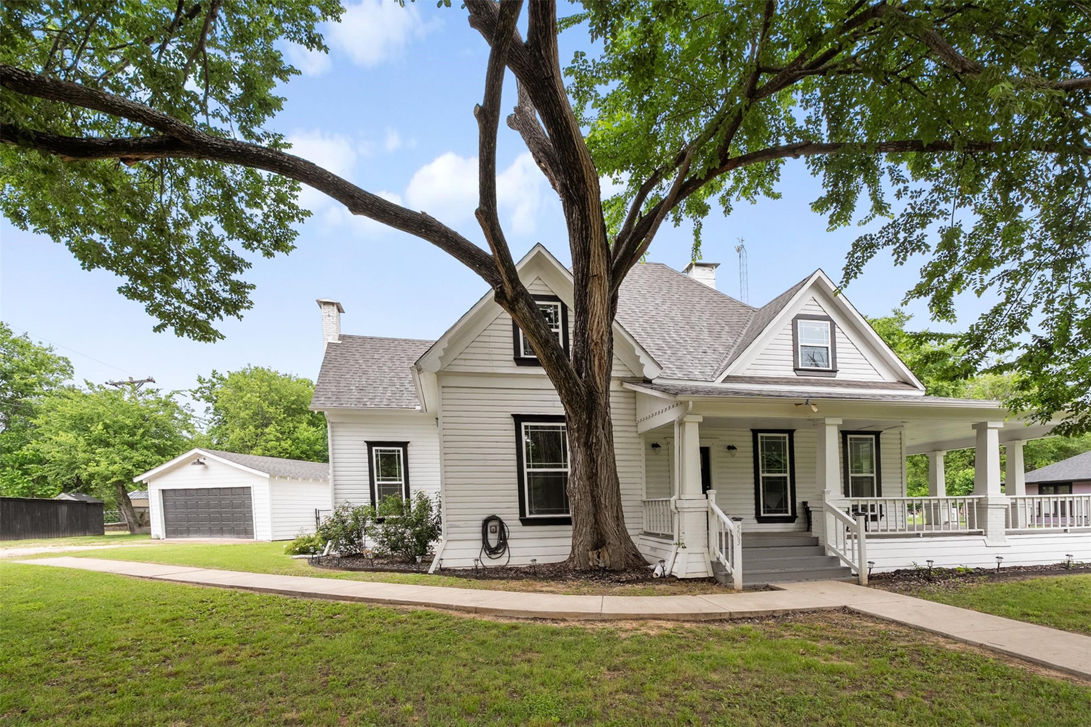 503 E 13th Street Kemp TX 75143