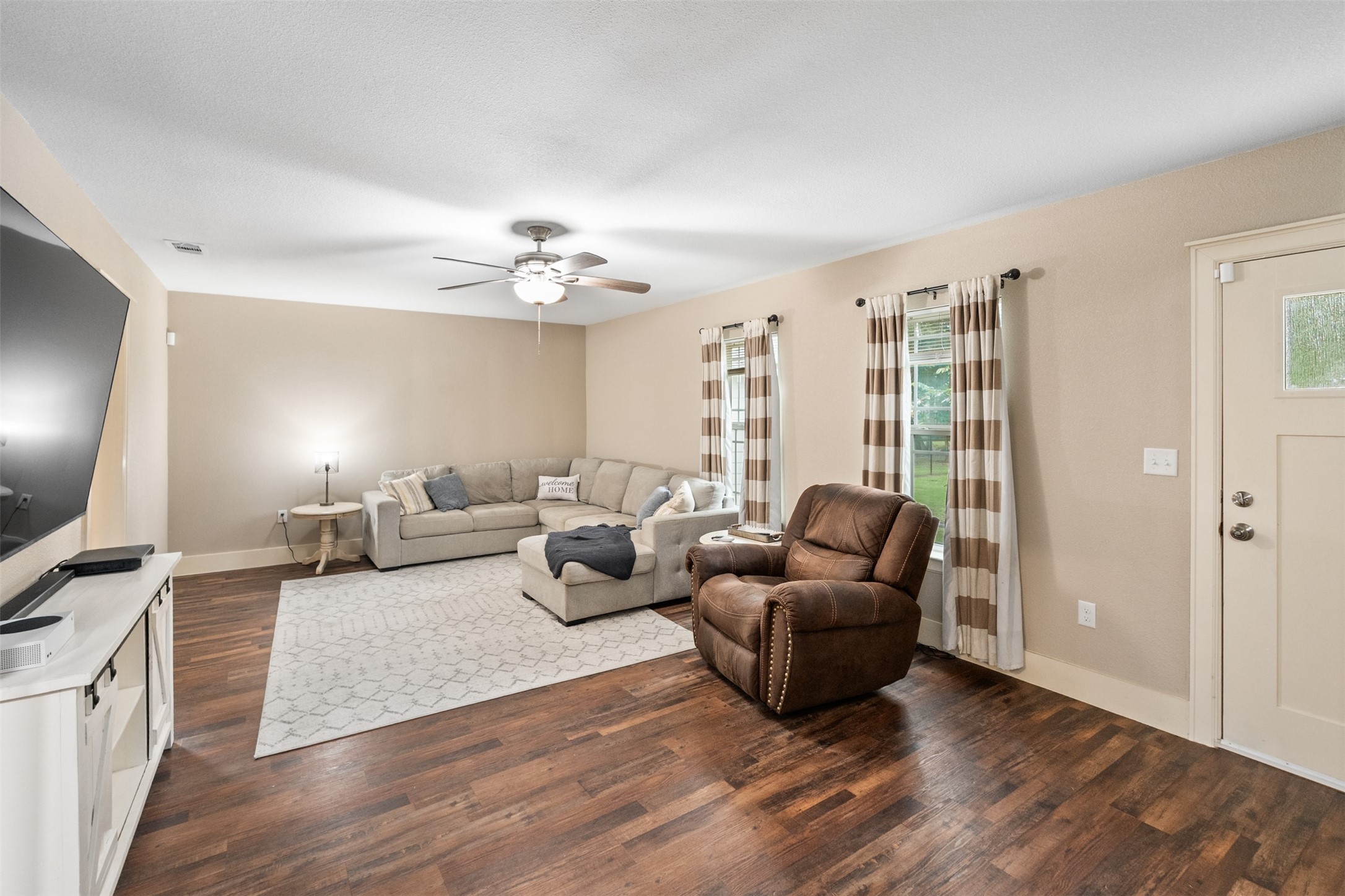 503 E 13th Street Kemp TX 75143