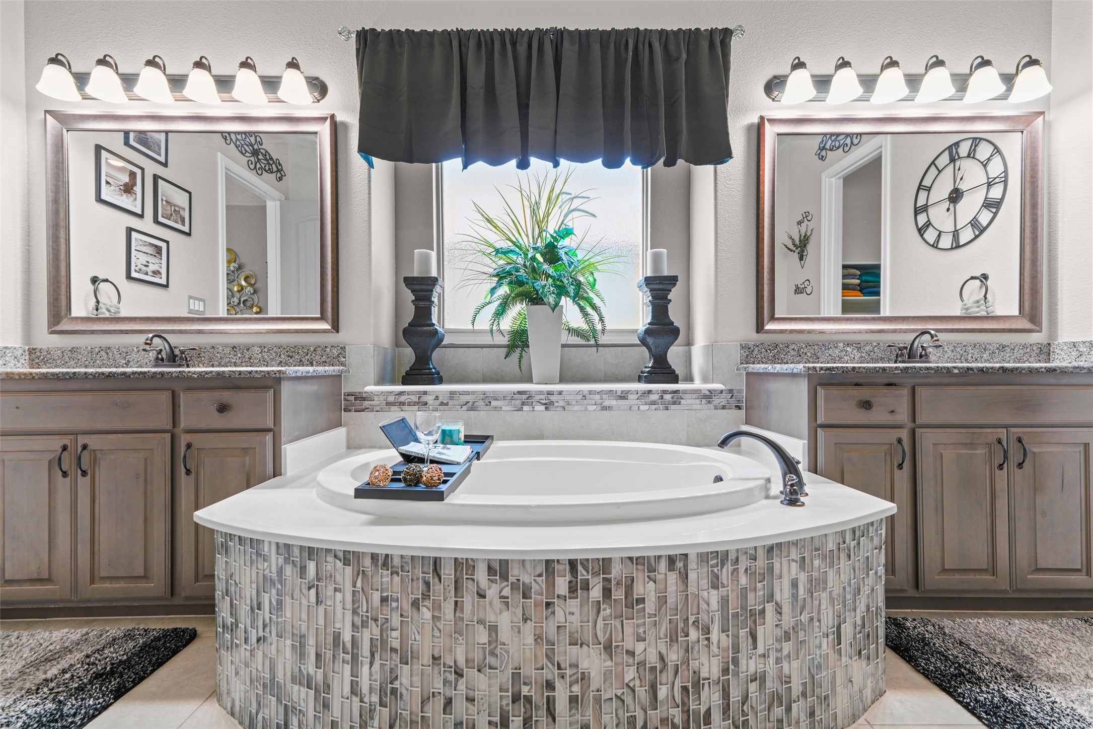 1568 Retreat Road Waxahachie TX 75165