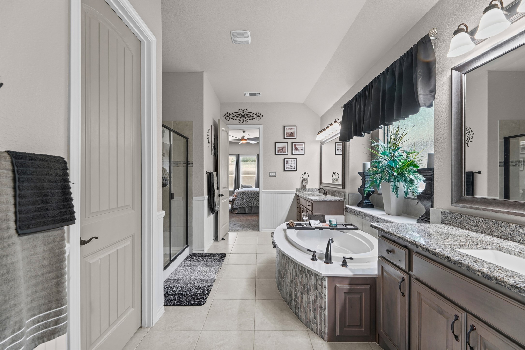 1568 Retreat Road Waxahachie TX 75165