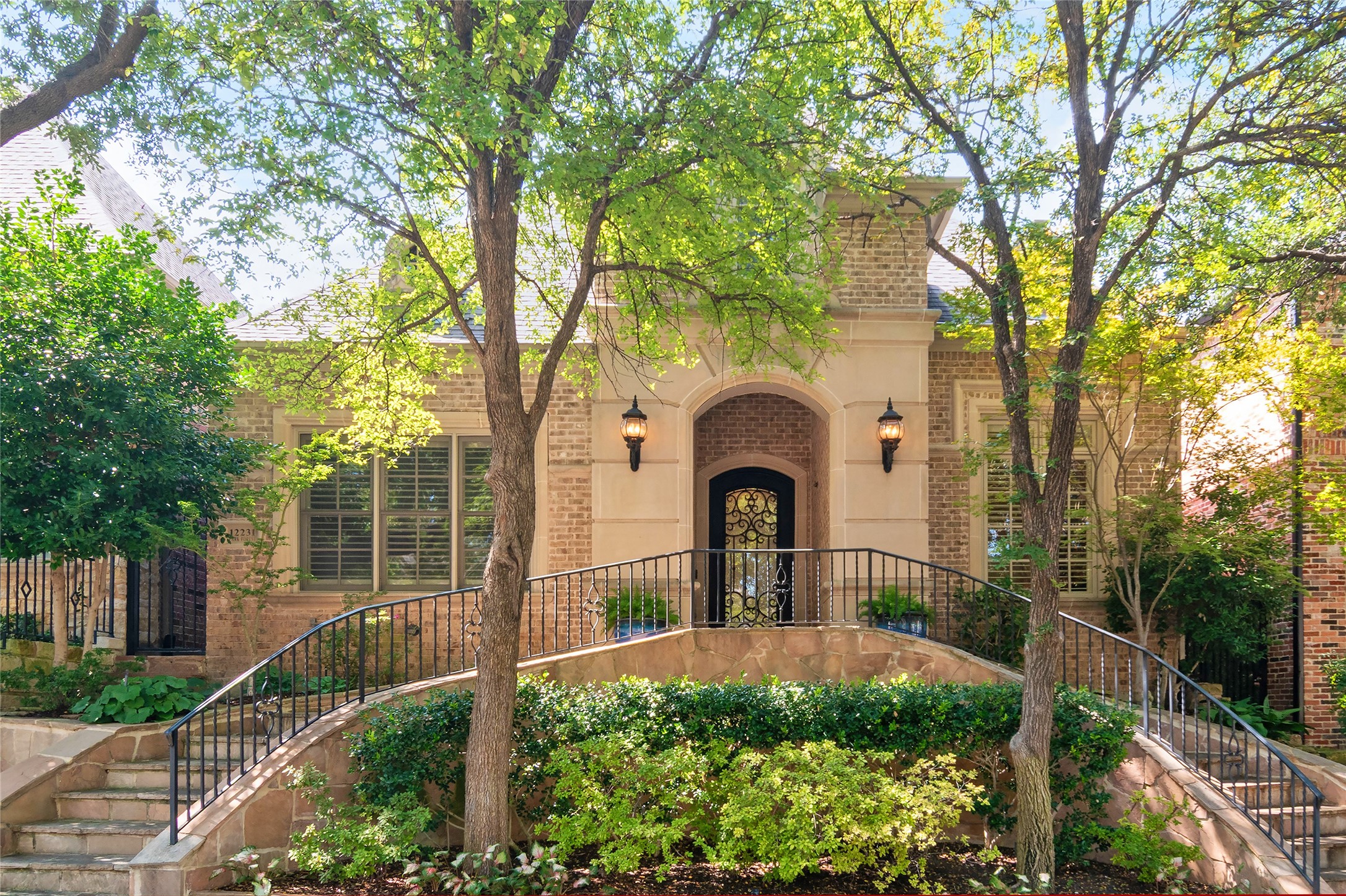 12231 Park Forest Drive Dallas TX 75230