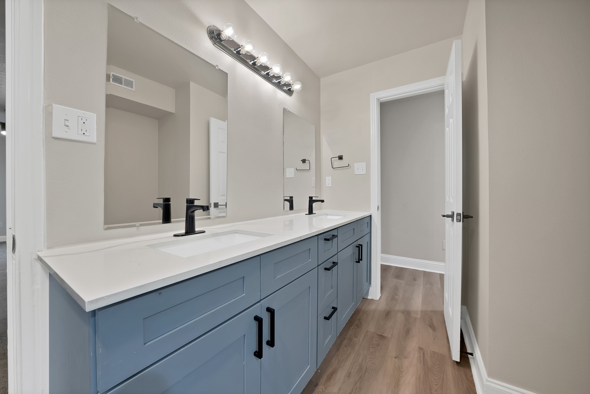 3115 Ponder Drive Dallas TX 75229