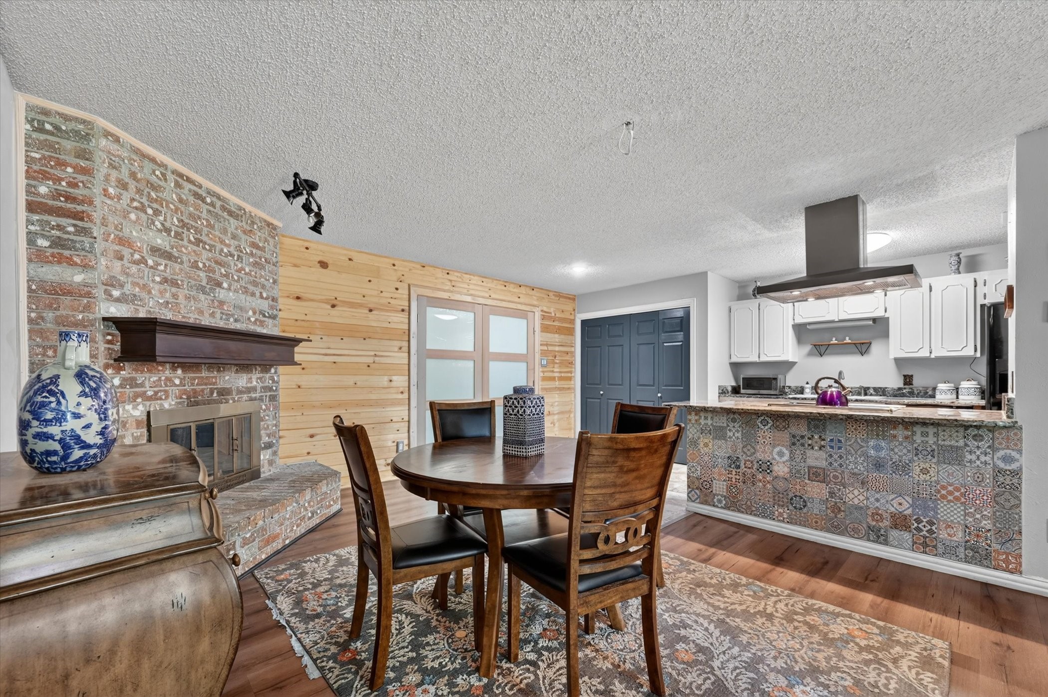 6304 Cascade Circle Watauga TX 76148