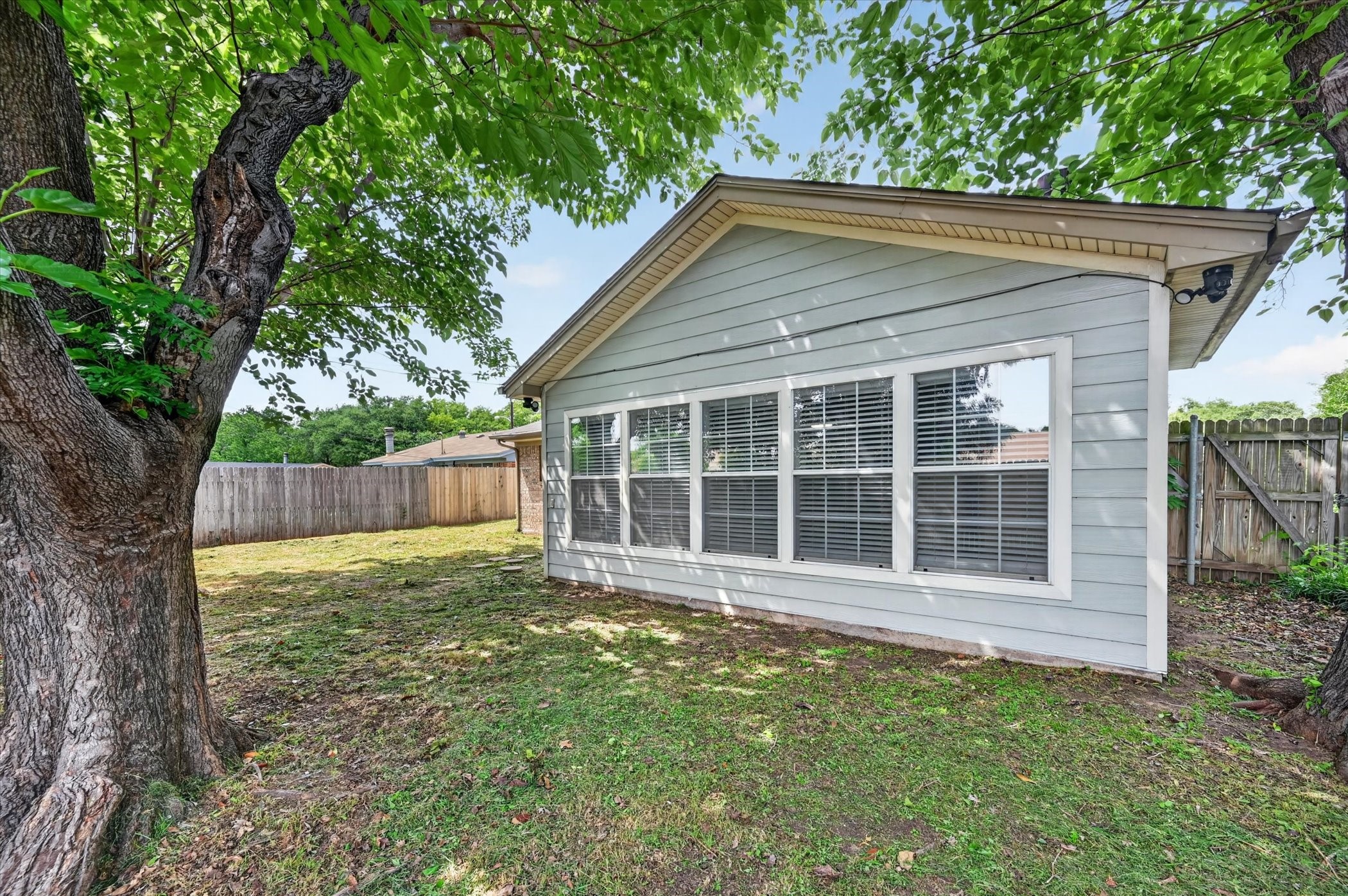 6304 Cascade Circle Watauga TX 76148