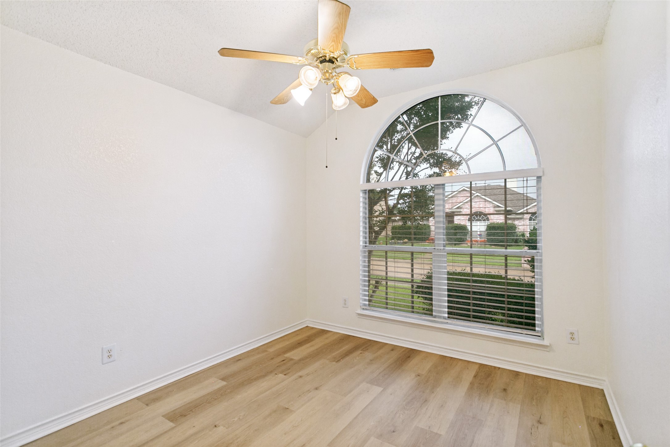 4912 Basil Drive Mckinney TX 75070