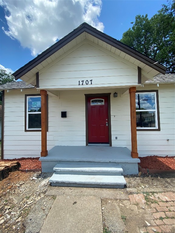 1707 E Overton Road Dallas TX 75216
