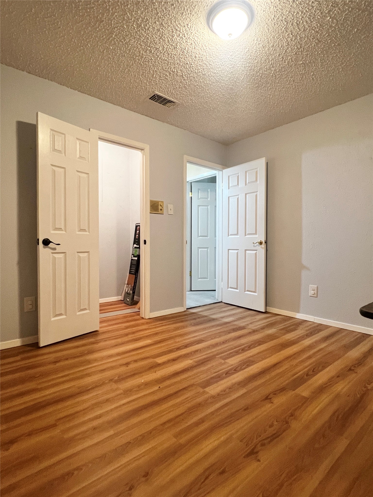 5309 Holly Trail Arlington TX 76016