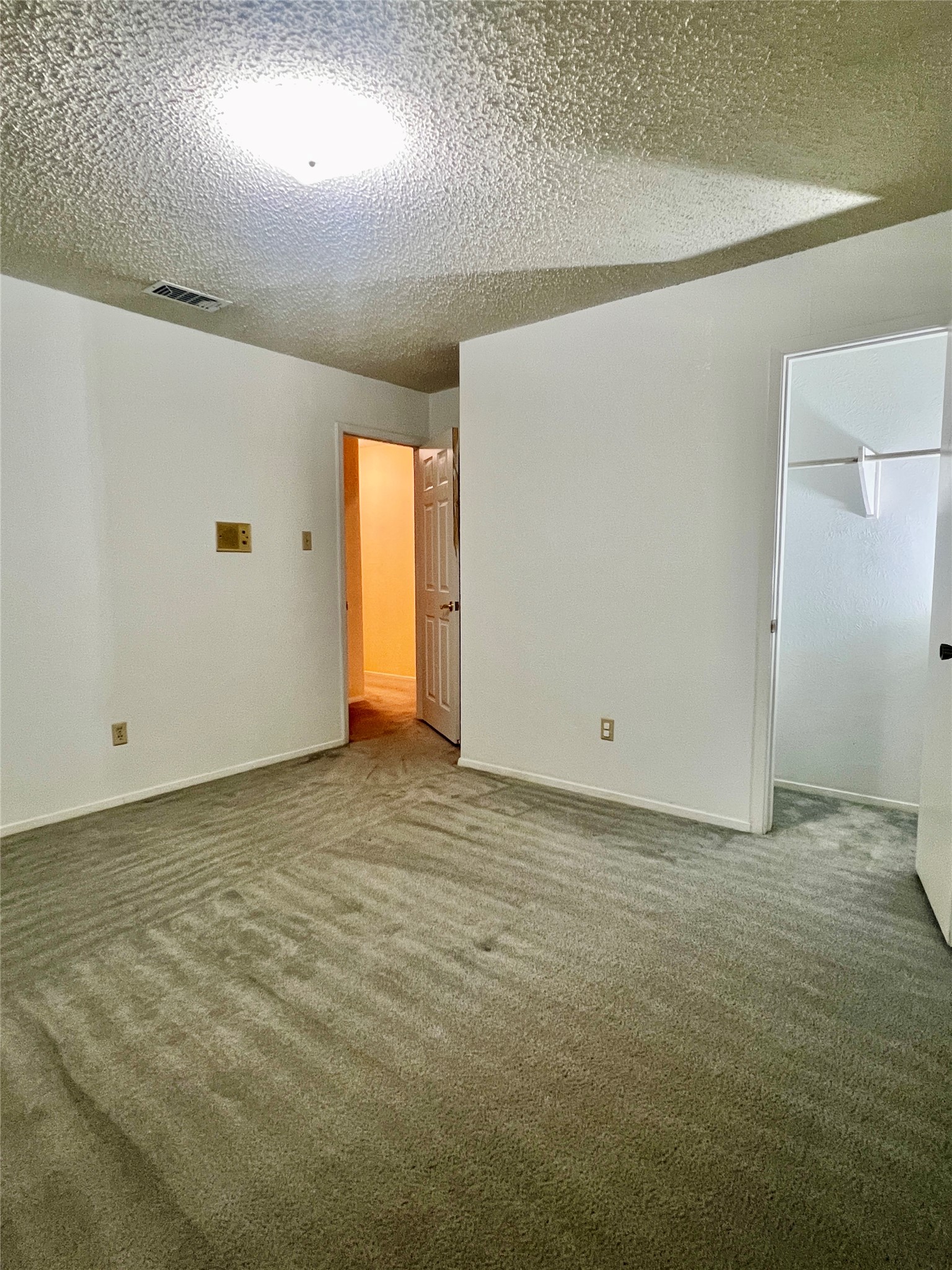 5309 Holly Trail Arlington TX 76016