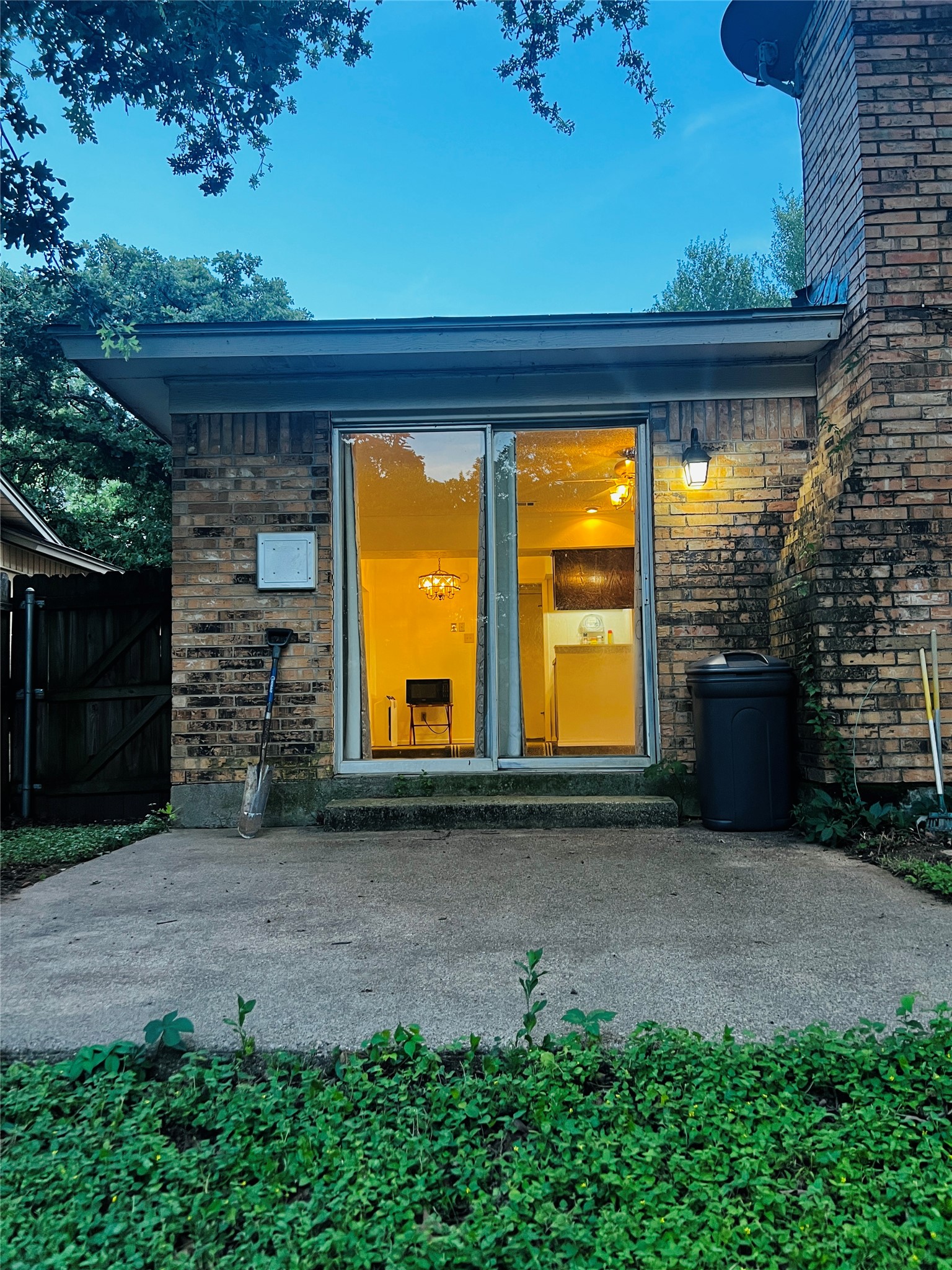5309 Holly Trail Arlington TX 76016