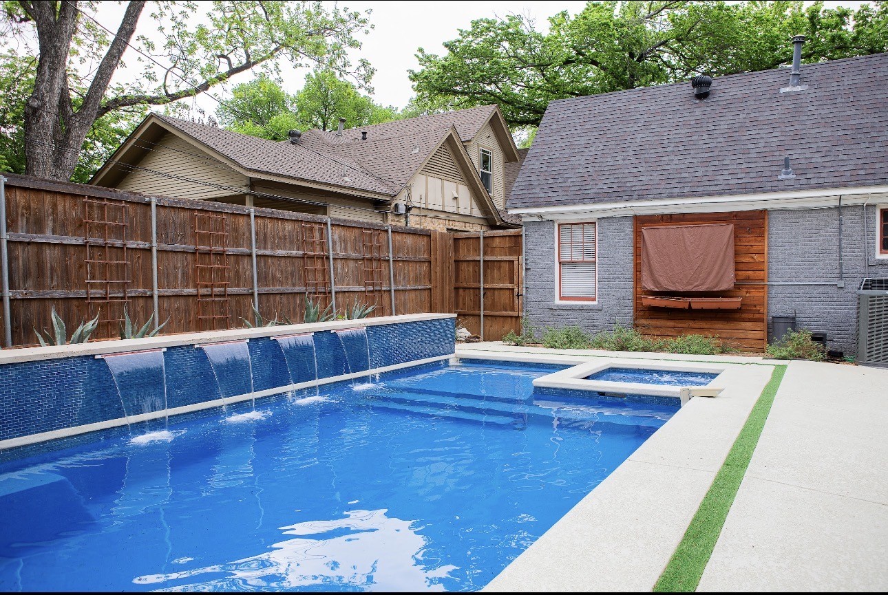 2022 Glenco Terrace Fort Worth TX 76110