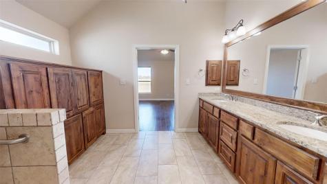 2918 Willow Ridge Circle Granbury TX 76049