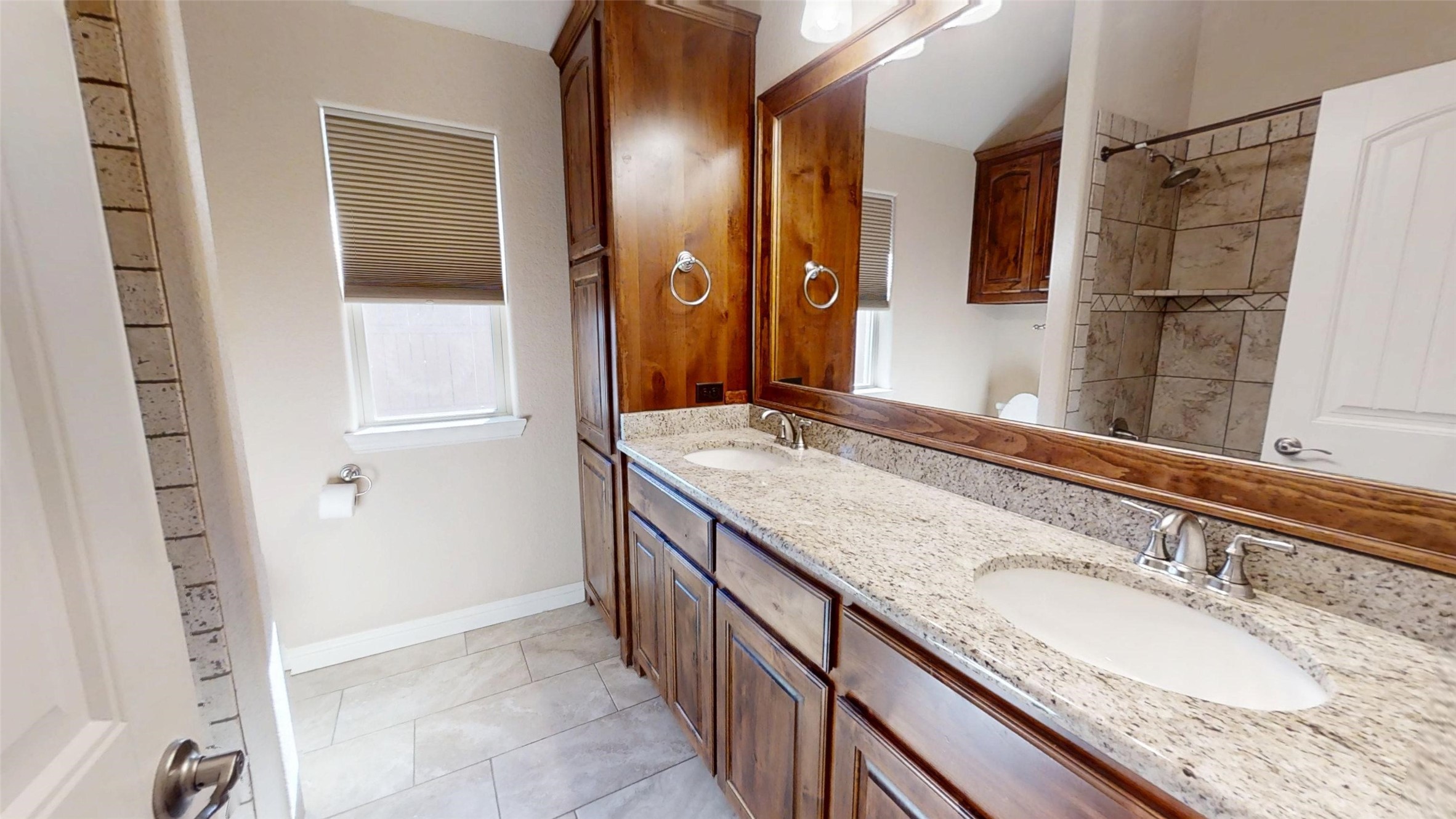 2918 Willow Ridge Circle Granbury TX 76049