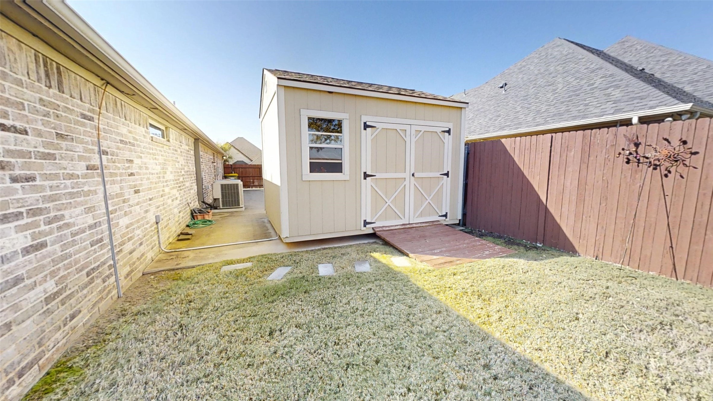 2918 Willow Ridge Circle Granbury TX 76049