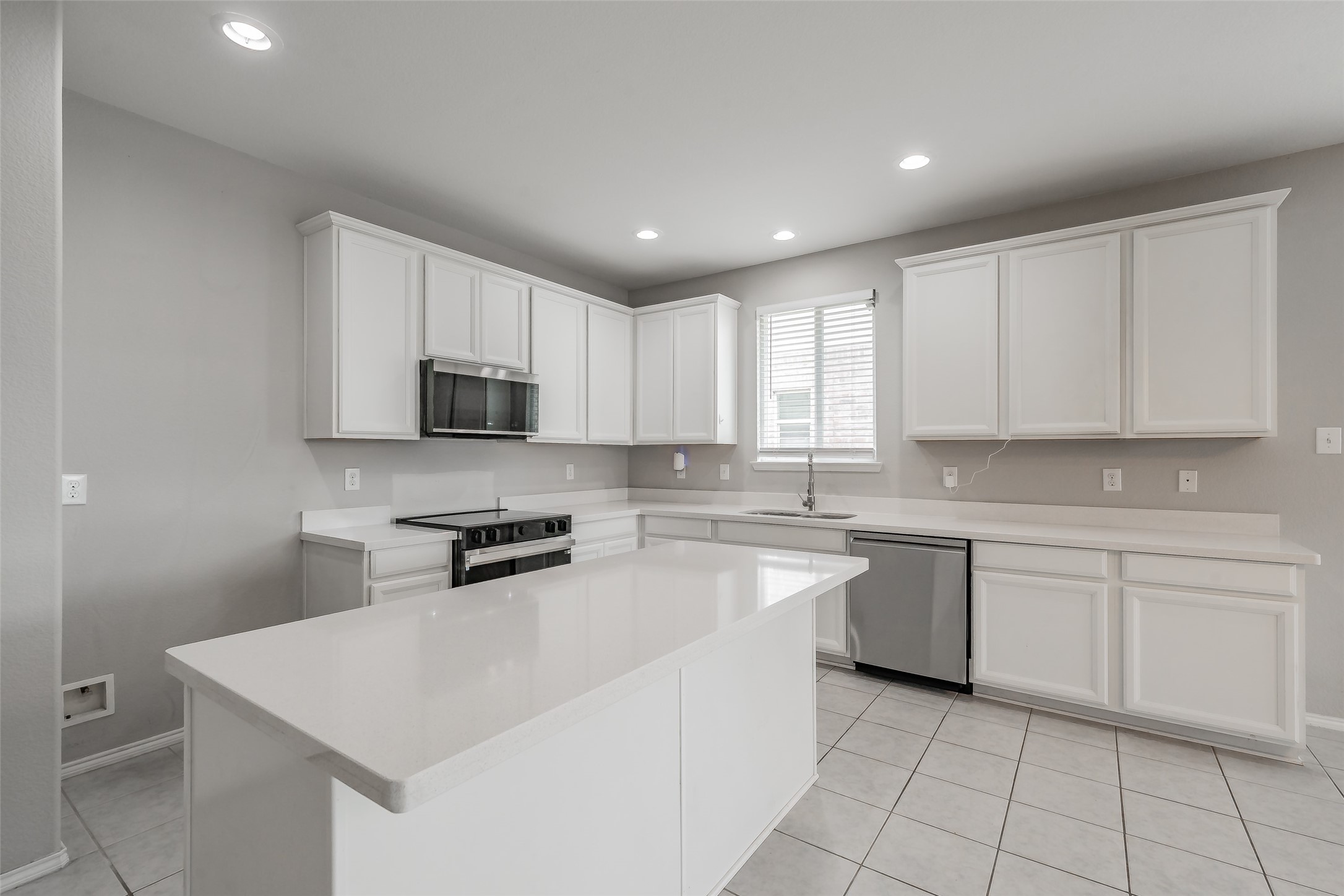 2404 Bermont Red Lane Fort Worth TX 76131