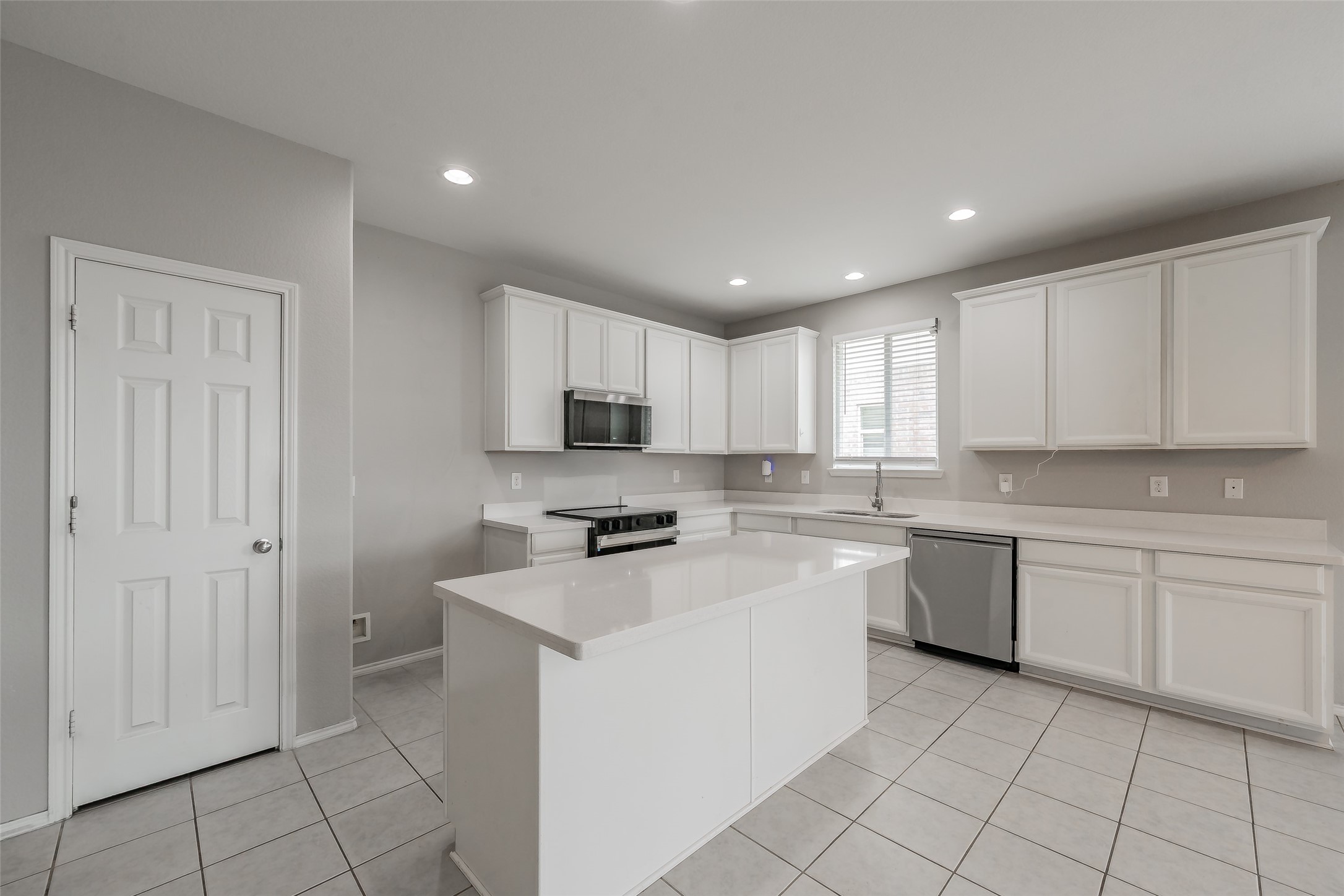 2404 Bermont Red Lane Fort Worth TX 76131