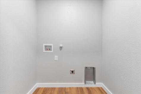 10129 Newcombe Drive Dallas TX 75228