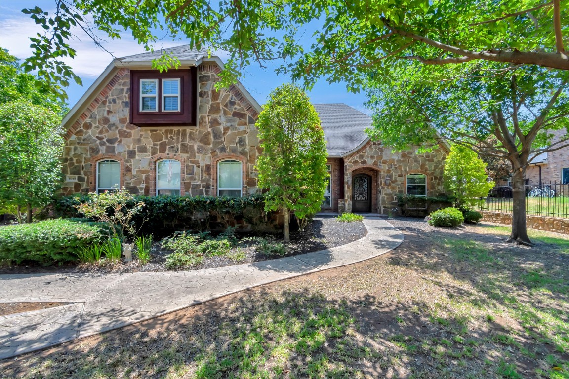 8040 Green Valley Drive North Richland Hills TX 76182