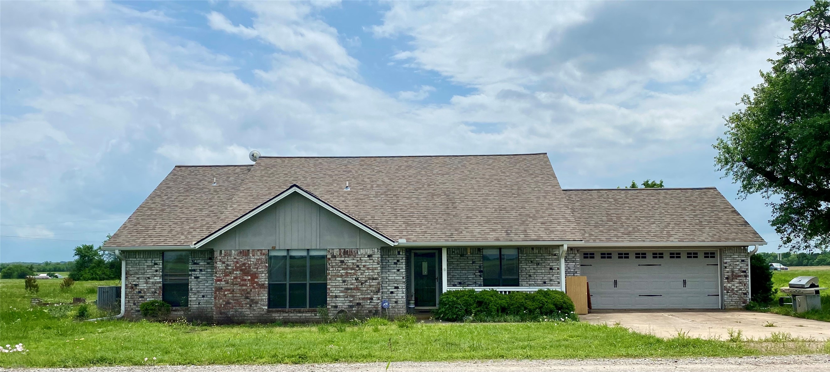 218 County Road 2992 Windom TX 75492