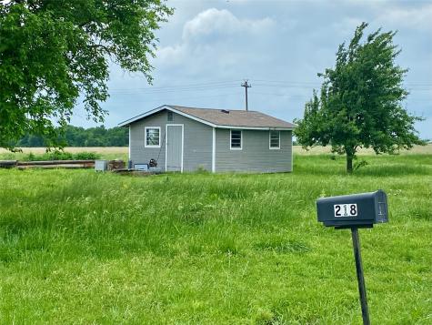 218 County Road 2992 Windom TX 75492