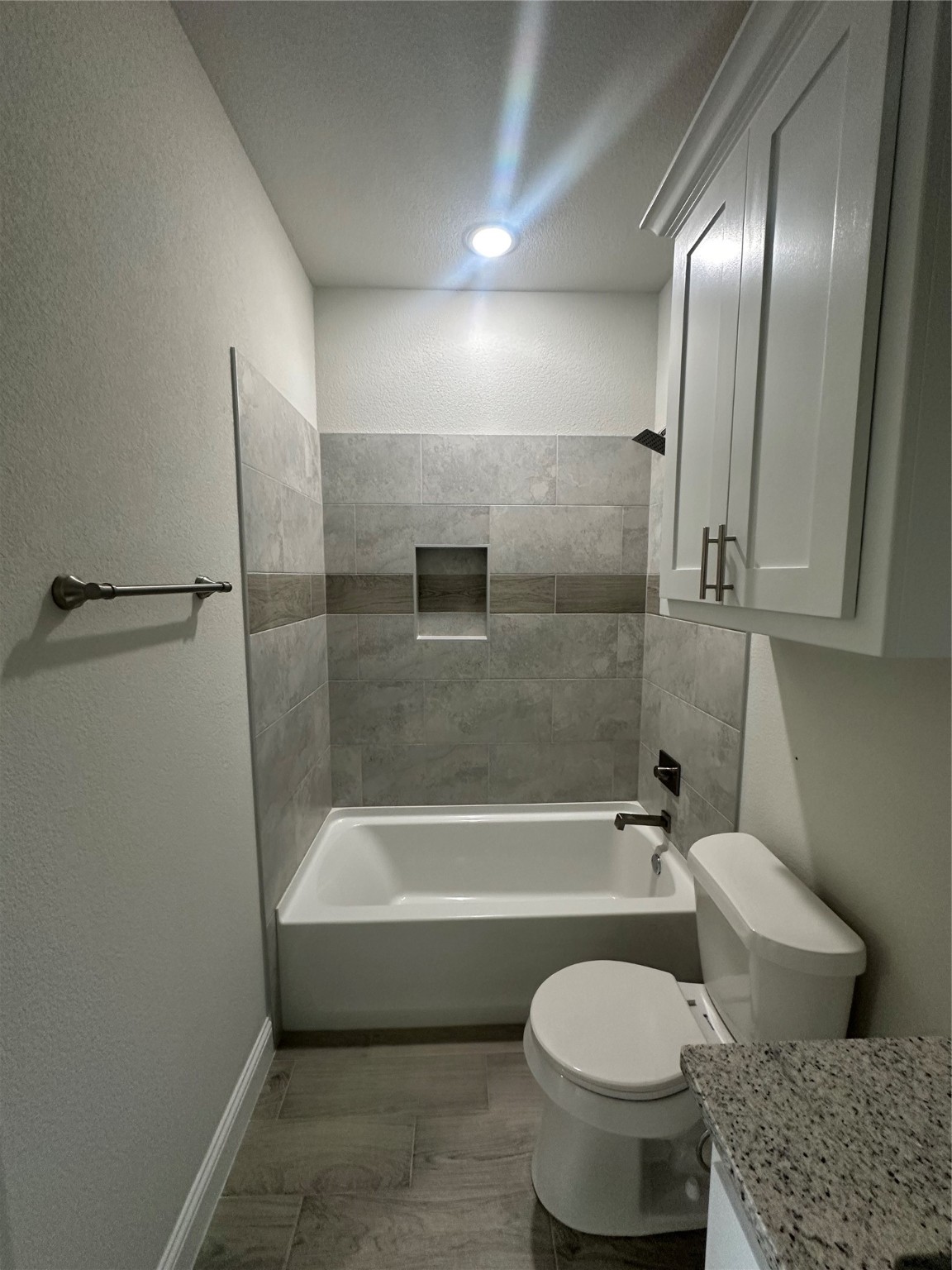 5829 Black Pine Circle Granbury TX 76048