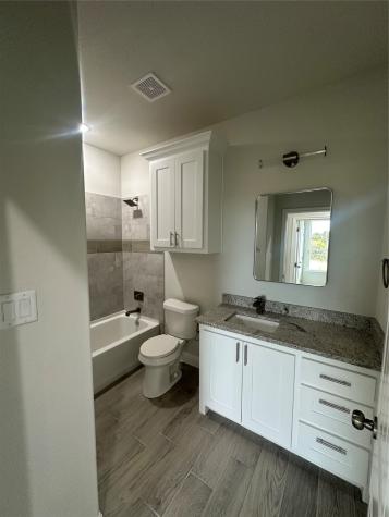 5829 Black Pine Circle Granbury TX 76048