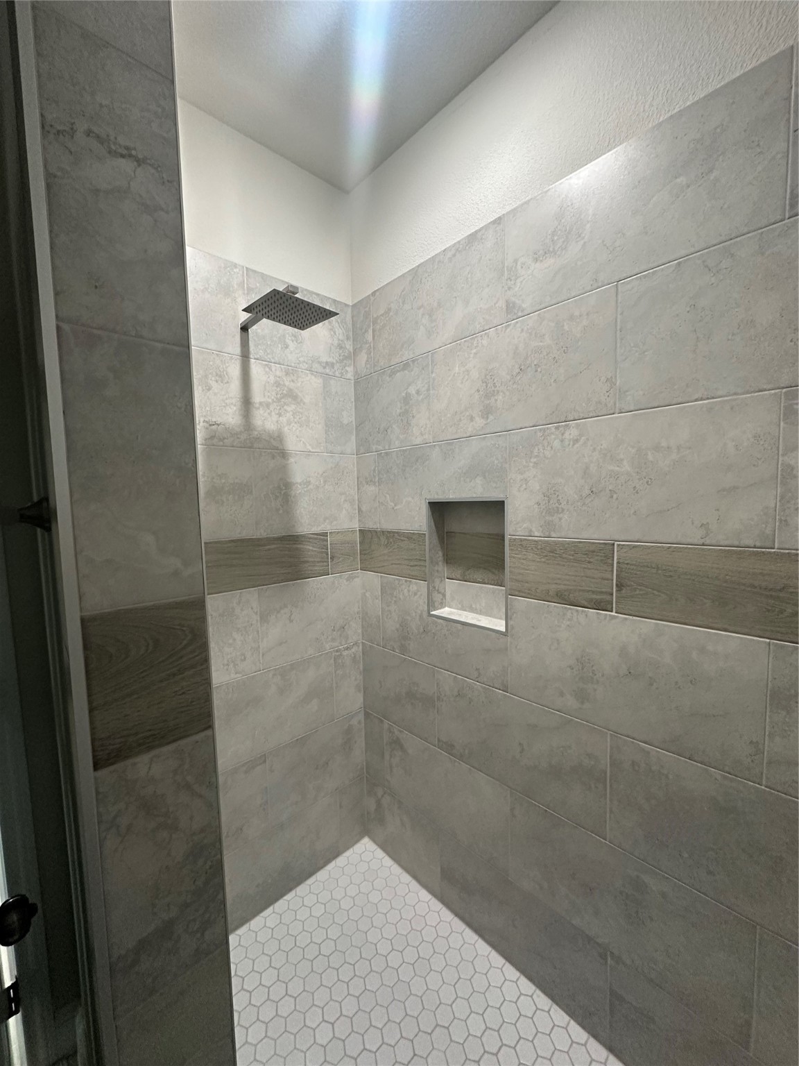 5829 Black Pine Circle Granbury TX 76048