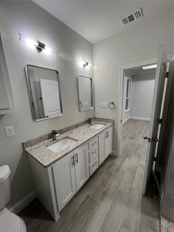 5829 Black Pine Circle Granbury TX 76048
