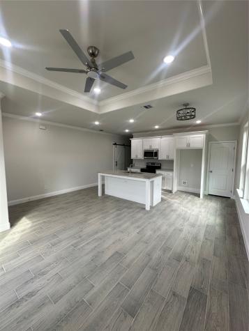5829 Black Pine Circle Granbury TX 76048