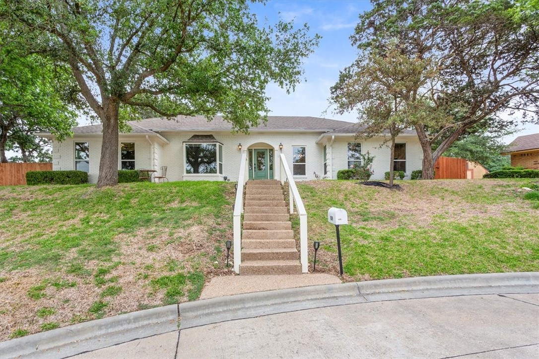 1109 Amberidge Terrace Woodway TX 76712