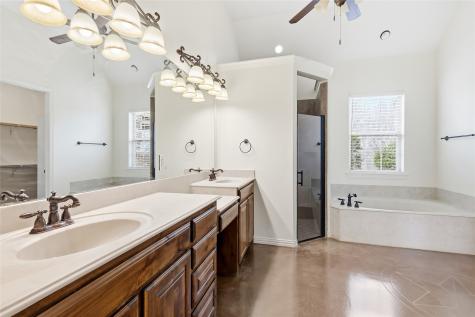 210 Acorn Court Aledo TX 76008