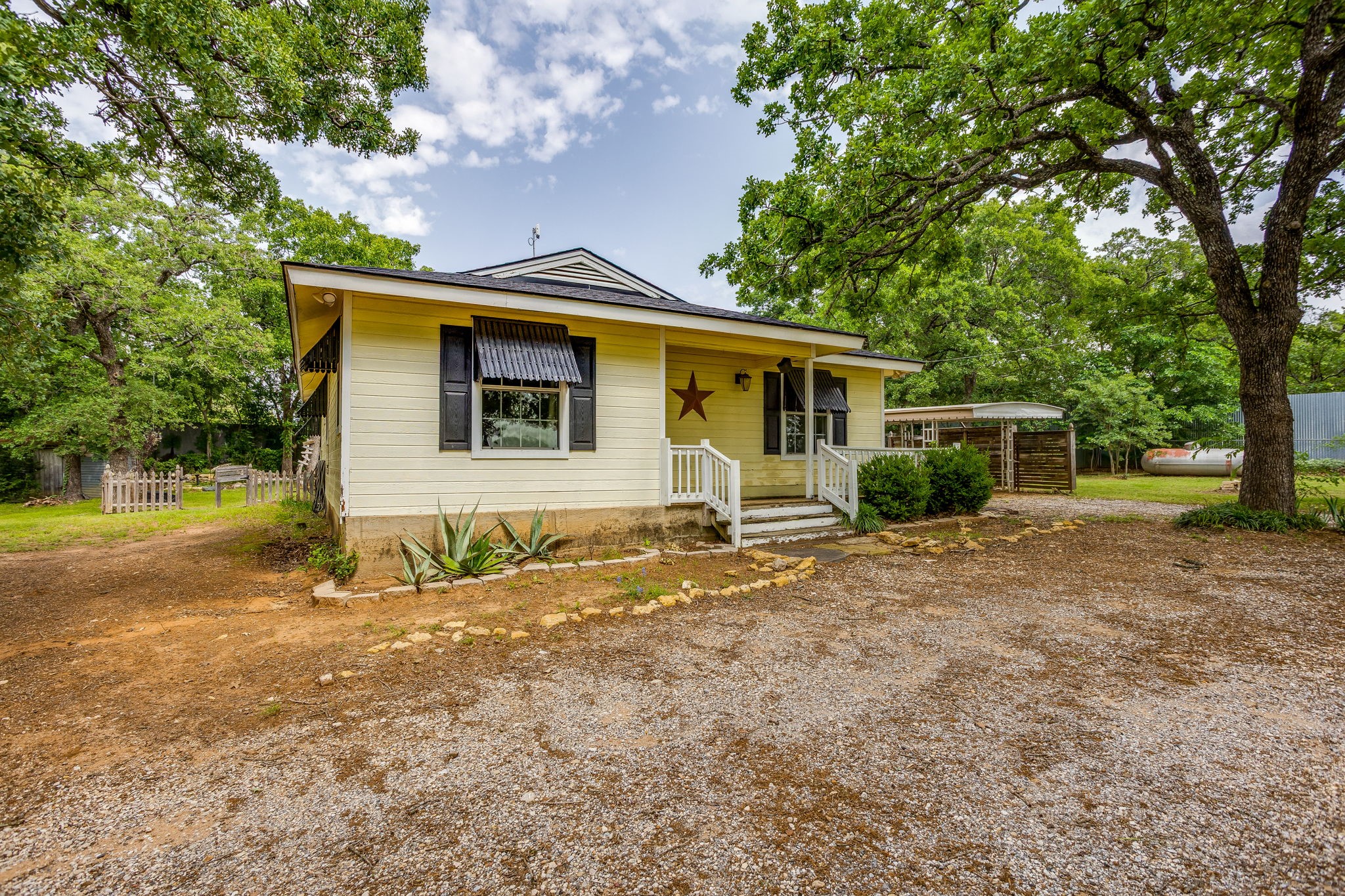 717 County Road 317a Cleburne TX 76031