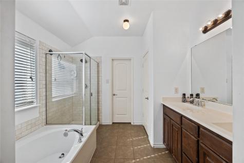 1048 Mercury Drive Lavon TX 75166