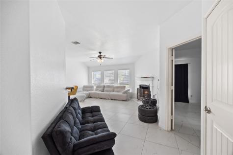 1048 Mercury Drive Lavon TX 75166
