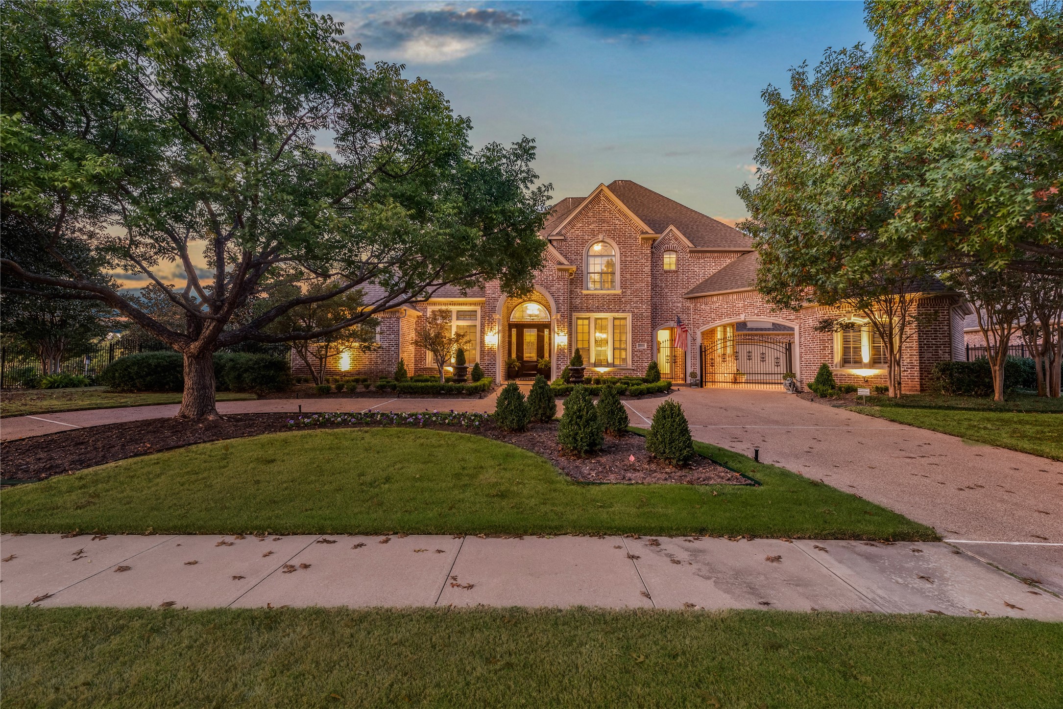 2000 Thames Trail Colleyville TX 76034