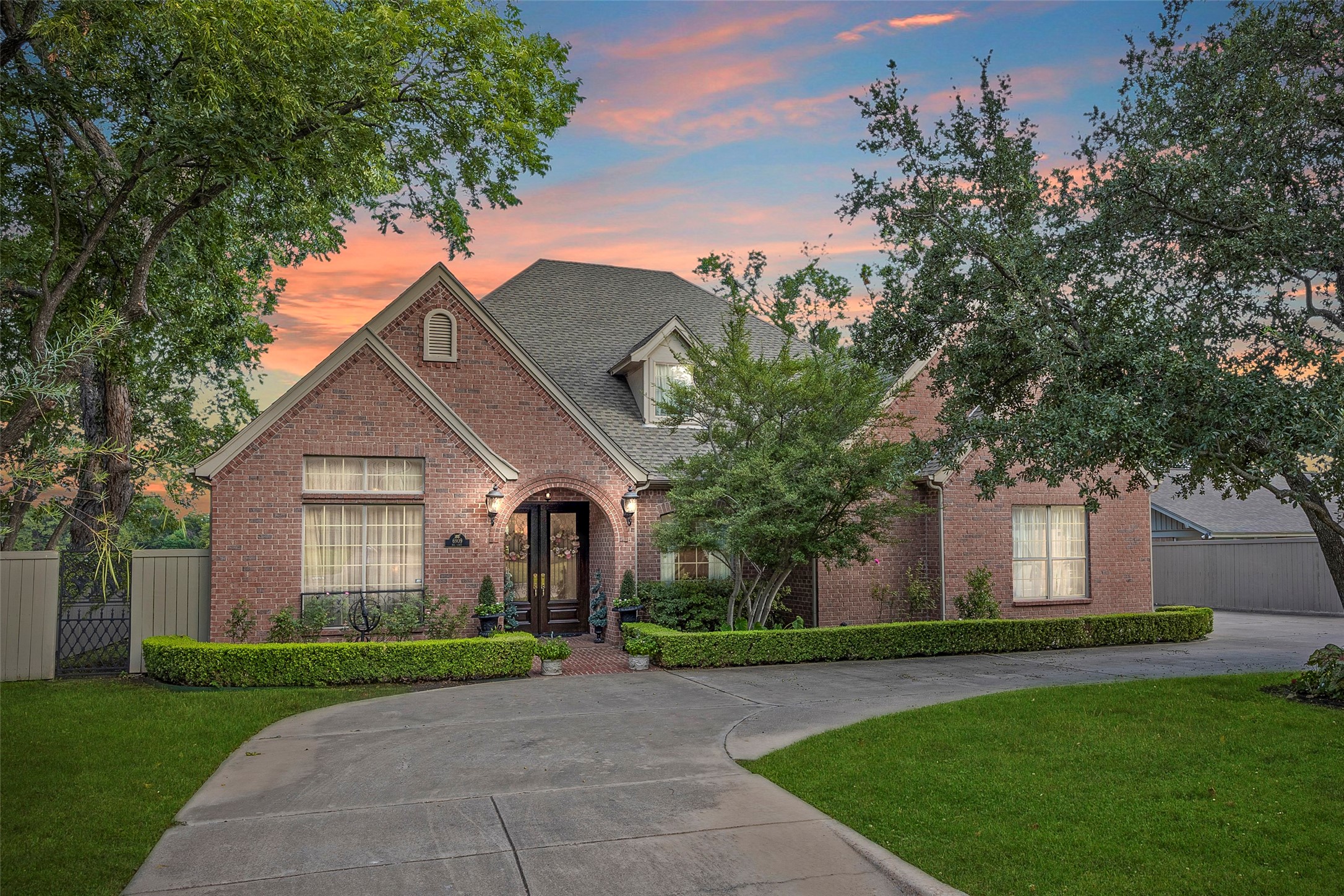 6909 Bal Lake Drive Fort Worth TX 76116