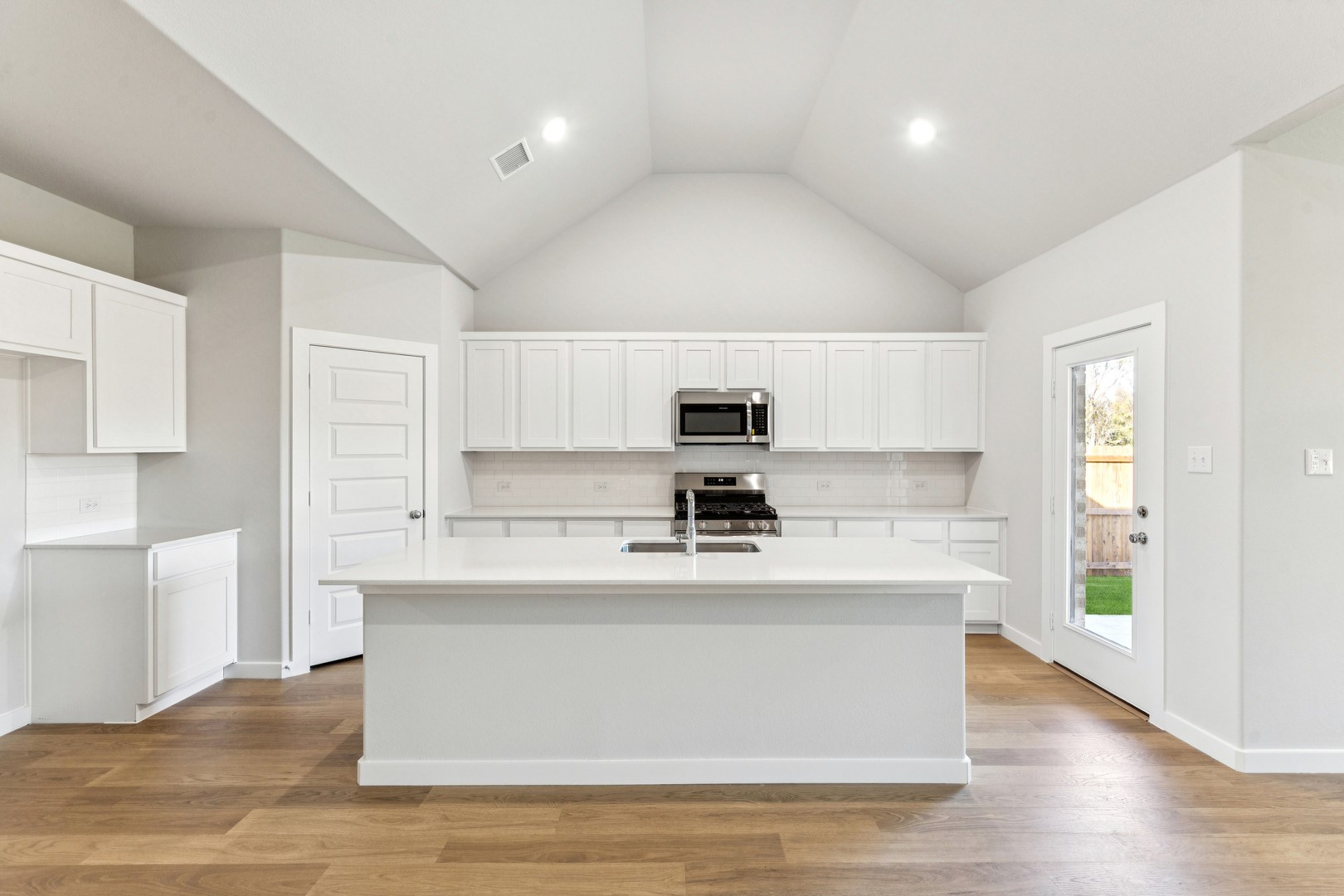 372 Yellowstar Lane Lavon TX 75166