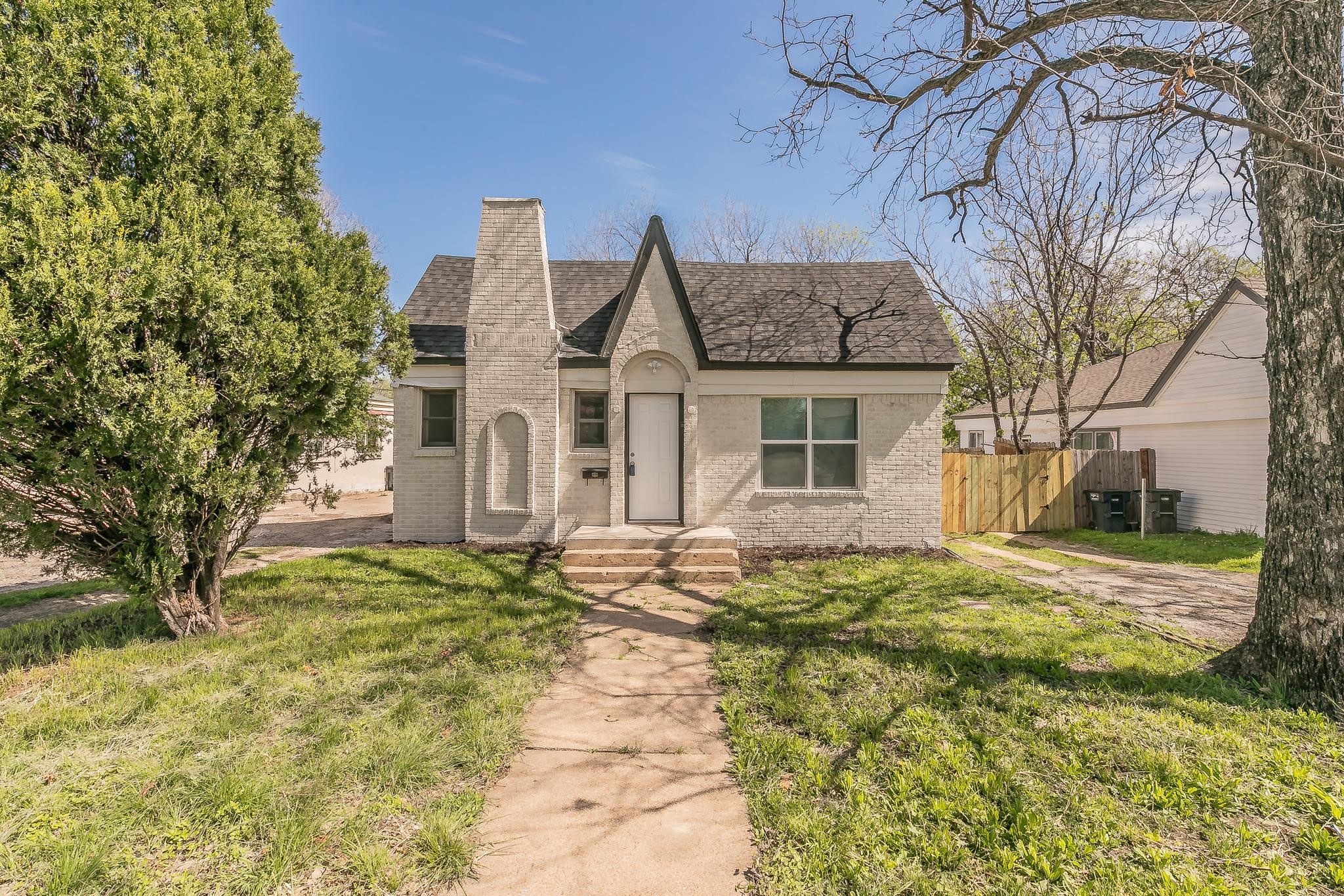 3112 Azle Avenue Fort Worth TX 76106