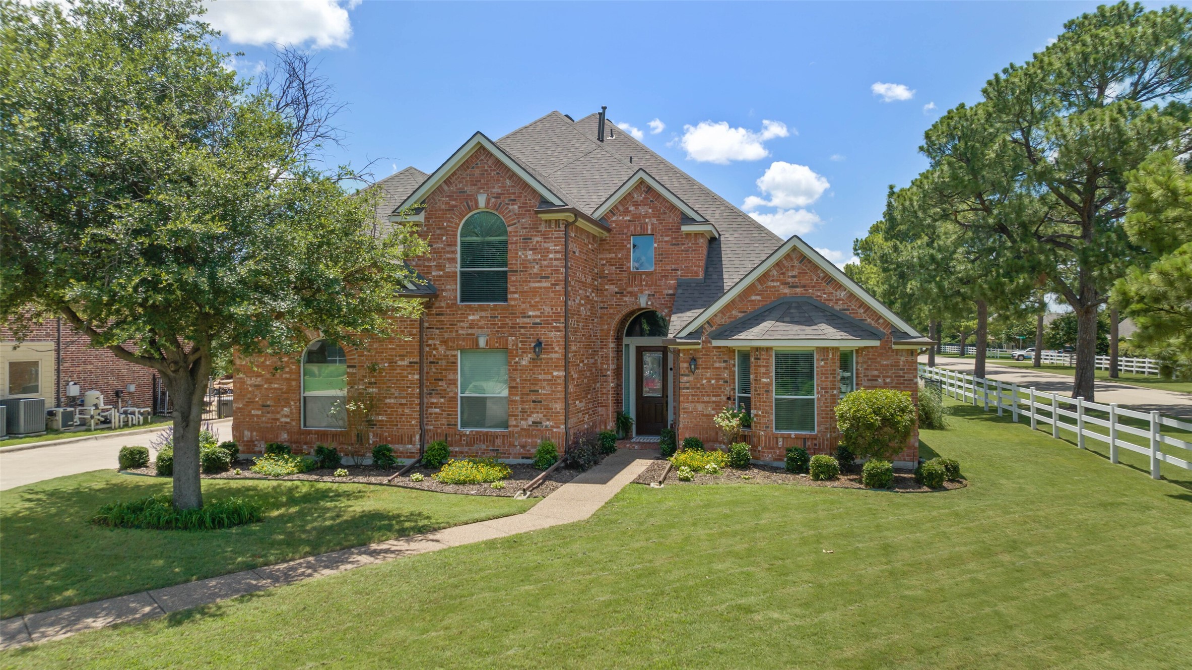1100 Durango Circle Shady Shores TX 76208