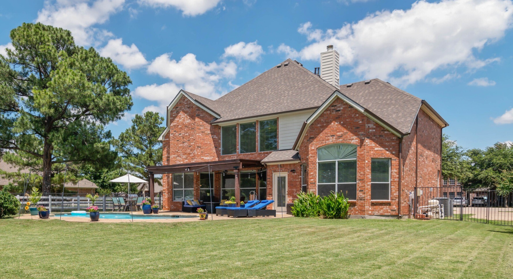 1100 Durango Circle Shady Shores TX 76208