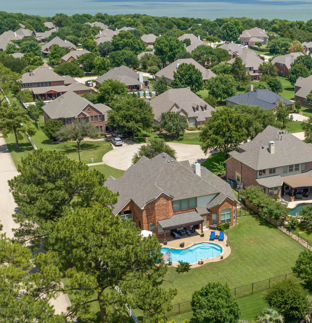1100 Durango Circle Shady Shores TX 76208