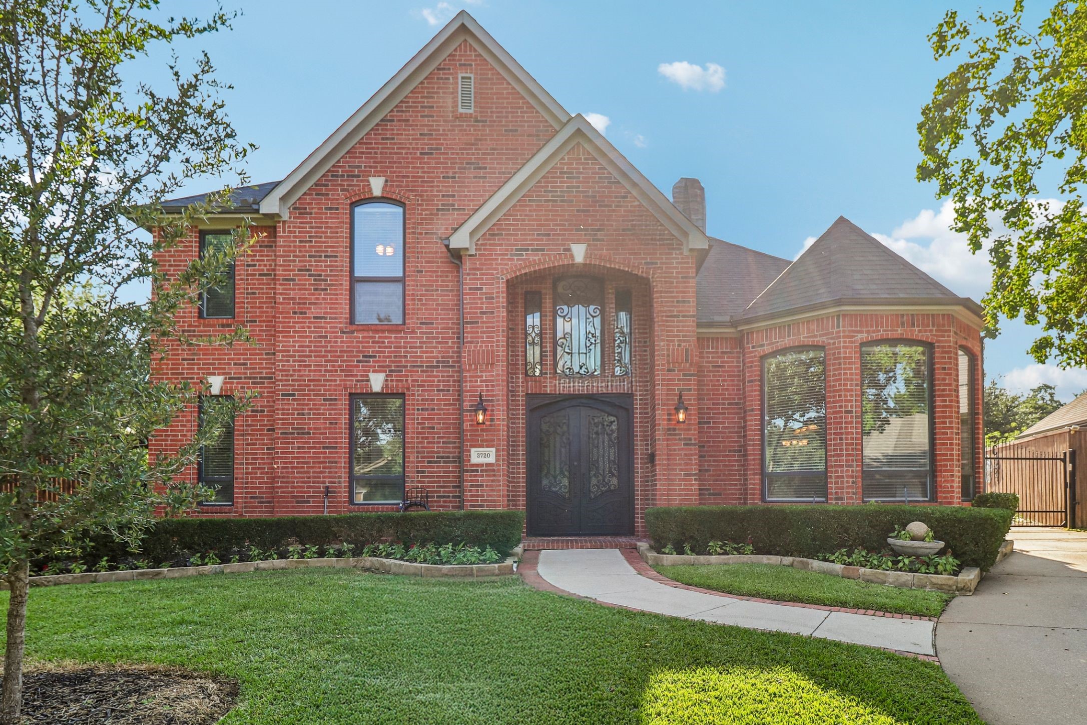 3720 Cripple Creek Court Bedford TX 76021
