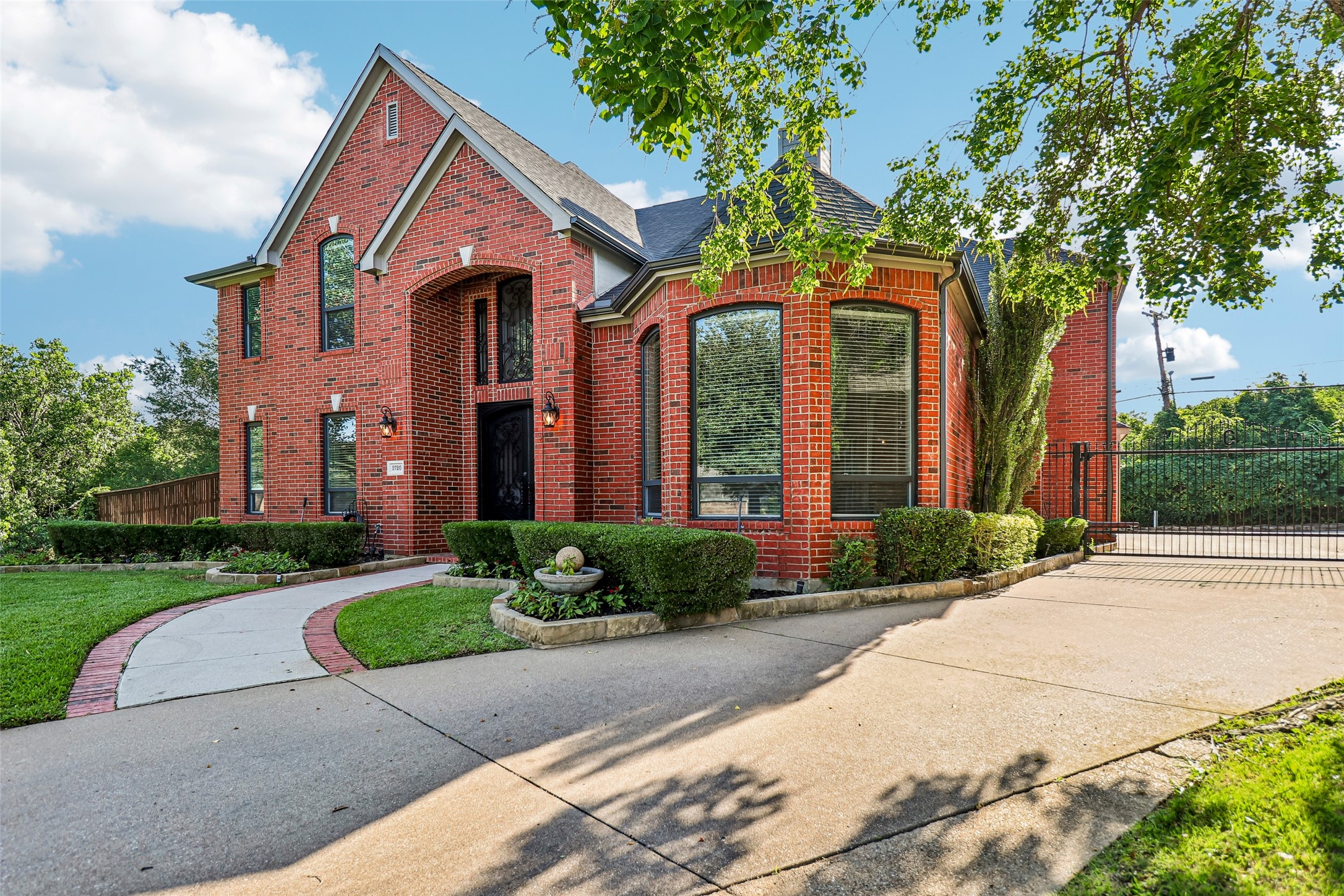 3720 Cripple Creek Court Bedford TX 76021