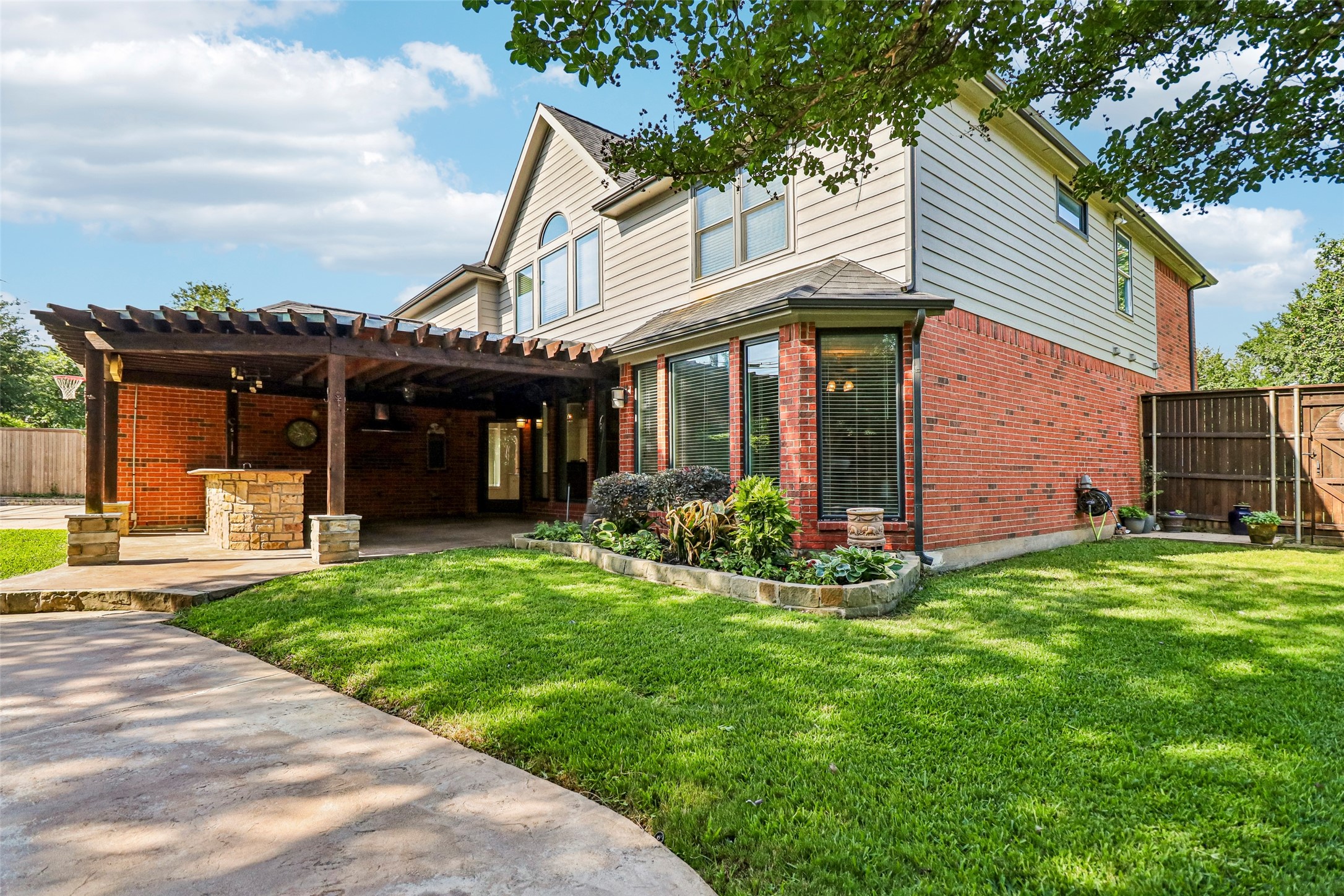 3720 Cripple Creek Court Bedford TX 76021