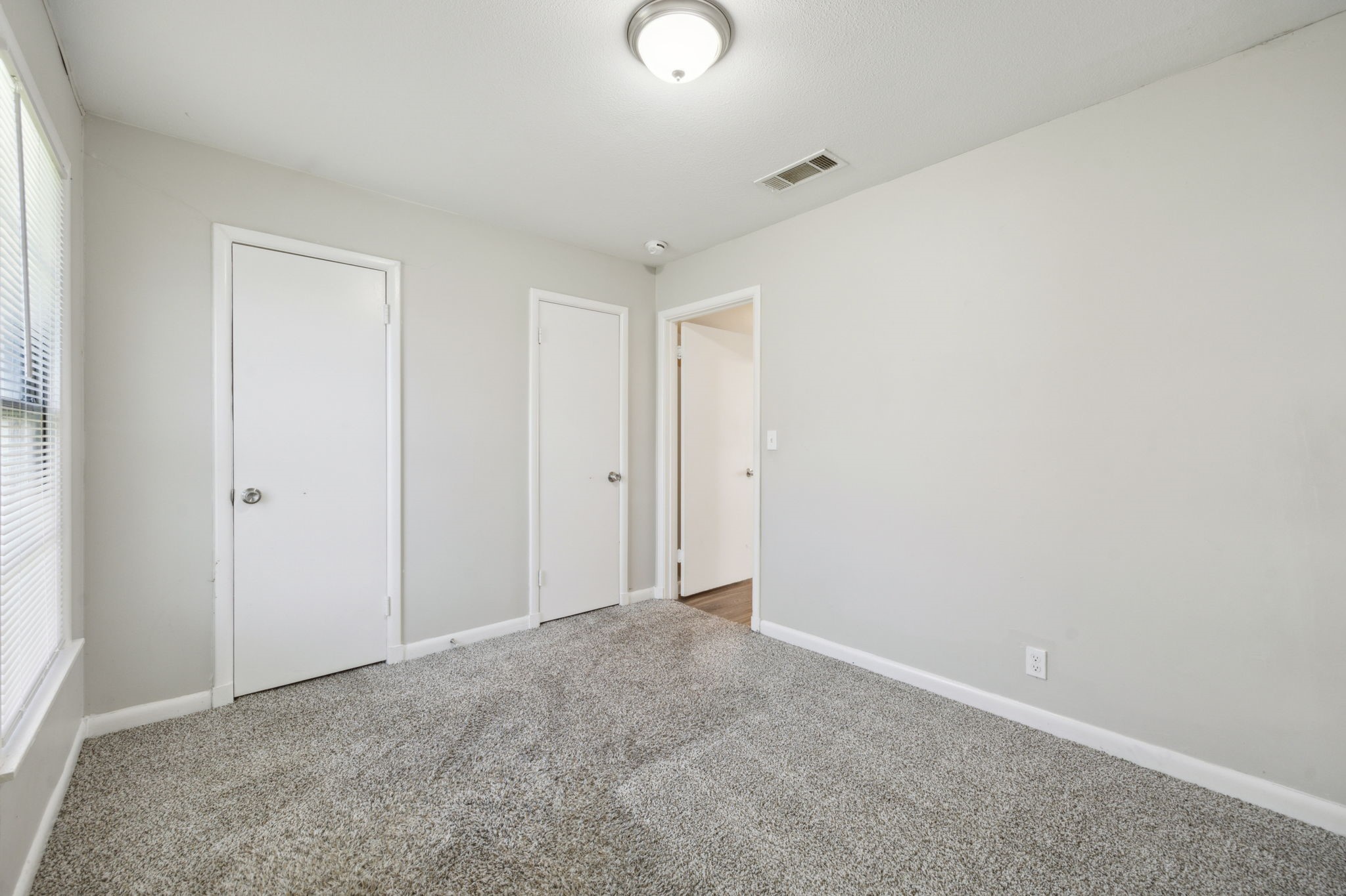 5032 Marks Place Fort Worth TX 76116