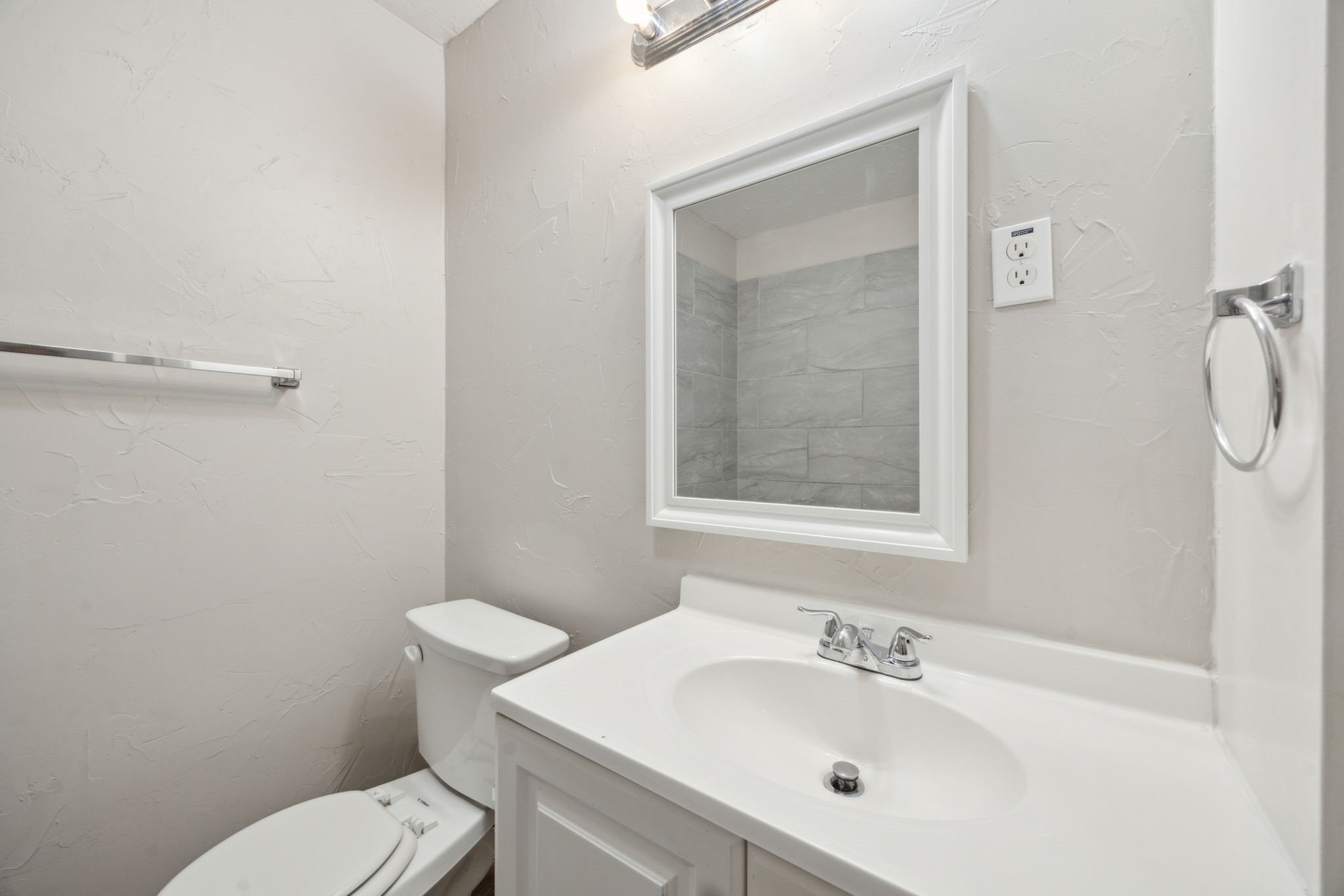 5032 Marks Place Fort Worth TX 76116