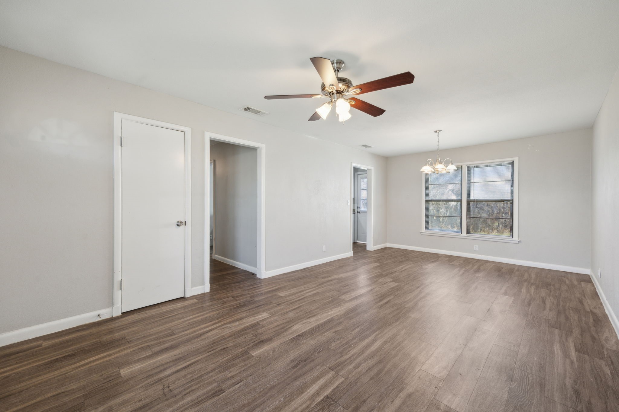 5032 Marks Place Fort Worth TX 76116