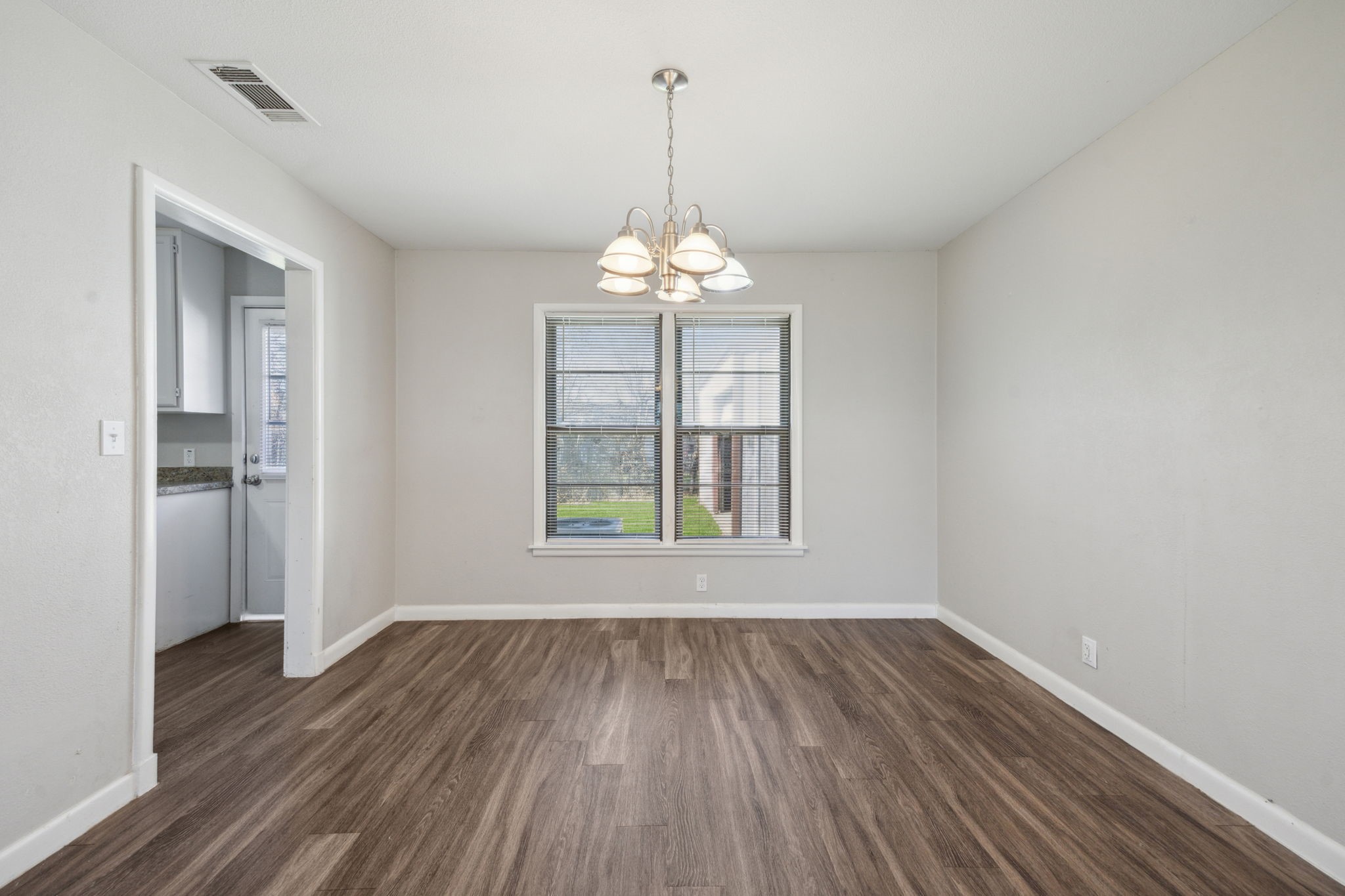 5032 Marks Place Fort Worth TX 76116