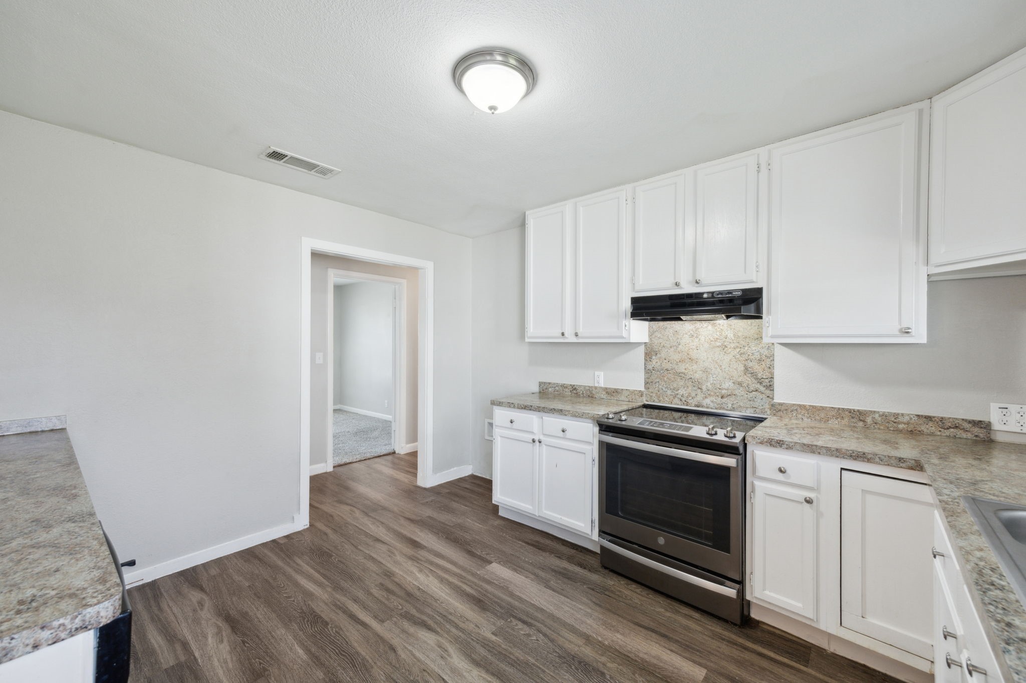 5032 Marks Place Fort Worth TX 76116